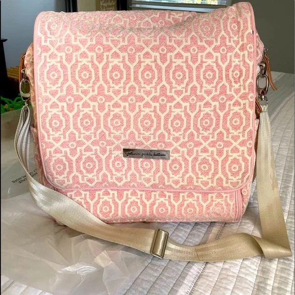 Petunia Pickle Bottom | Bags | Light Pink Petunia Pickel  display picture 1